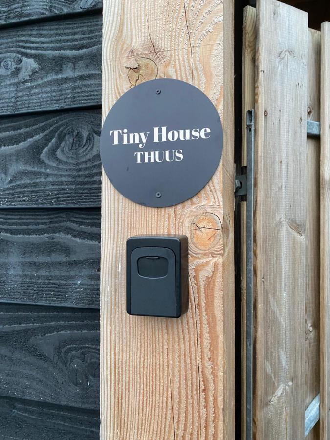 Вилла Tiny House Thuus Синт-Анналанд Экстерьер фото