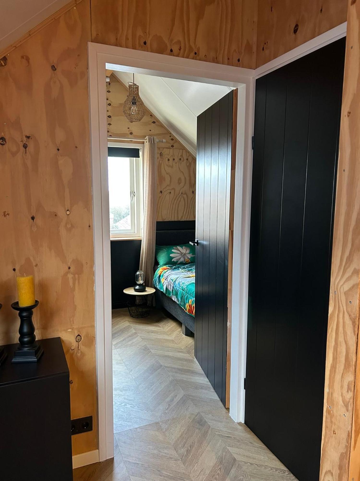 Вилла Tiny House Thuus Синт-Анналанд Экстерьер фото
